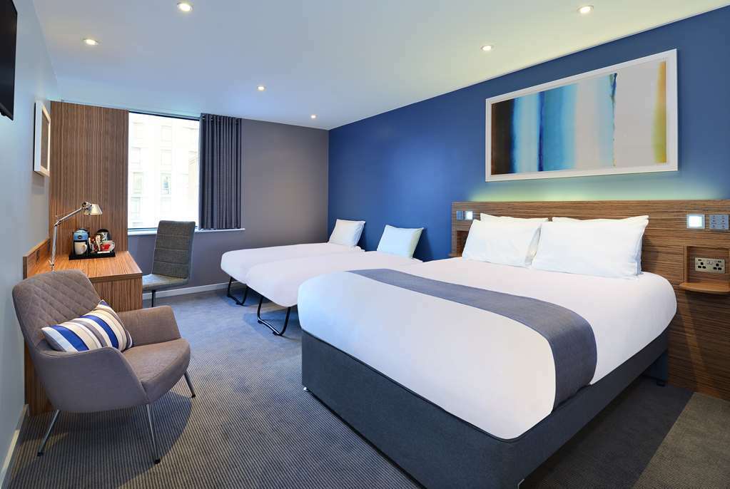 Travelodge London Ealing Pokój zdjęcie