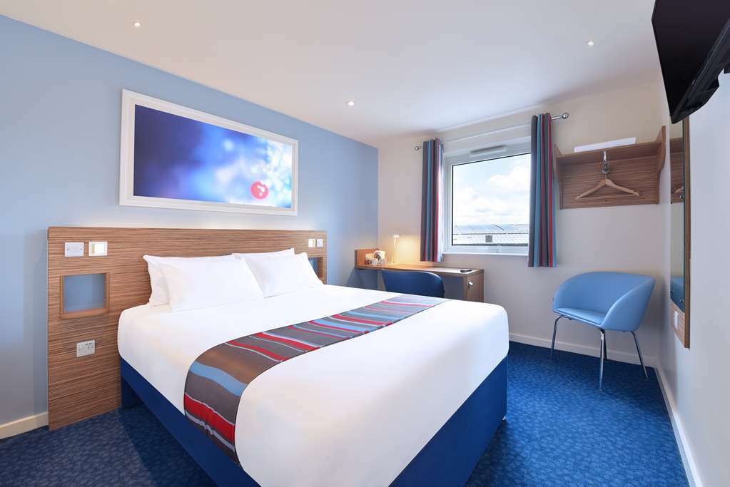 Travelodge London Ealing Pokój zdjęcie